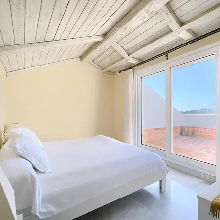 Apartment Cozy 3 Bed Duplex With Shared Swimming Pool In Nueva Andalucia