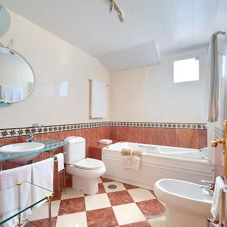 Apartment Cozy 3 Bed Duplex With Shared Swimming Pool In Nueva Andalucia *